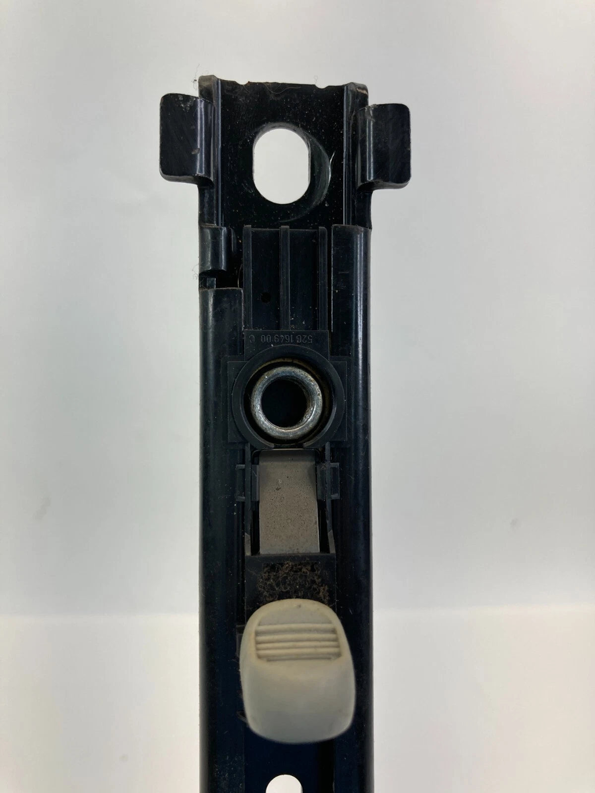 05-10 PONTIAC G6 FRONT RIGHT PASSENGER SIDE SEAT BELT HEIGHT ADJUSTER 22704418