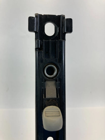 05-10 PONTIAC G6 FRONT RIGHT PASSENGER SIDE SEAT BELT HEIGHT ADJUSTER 22704418