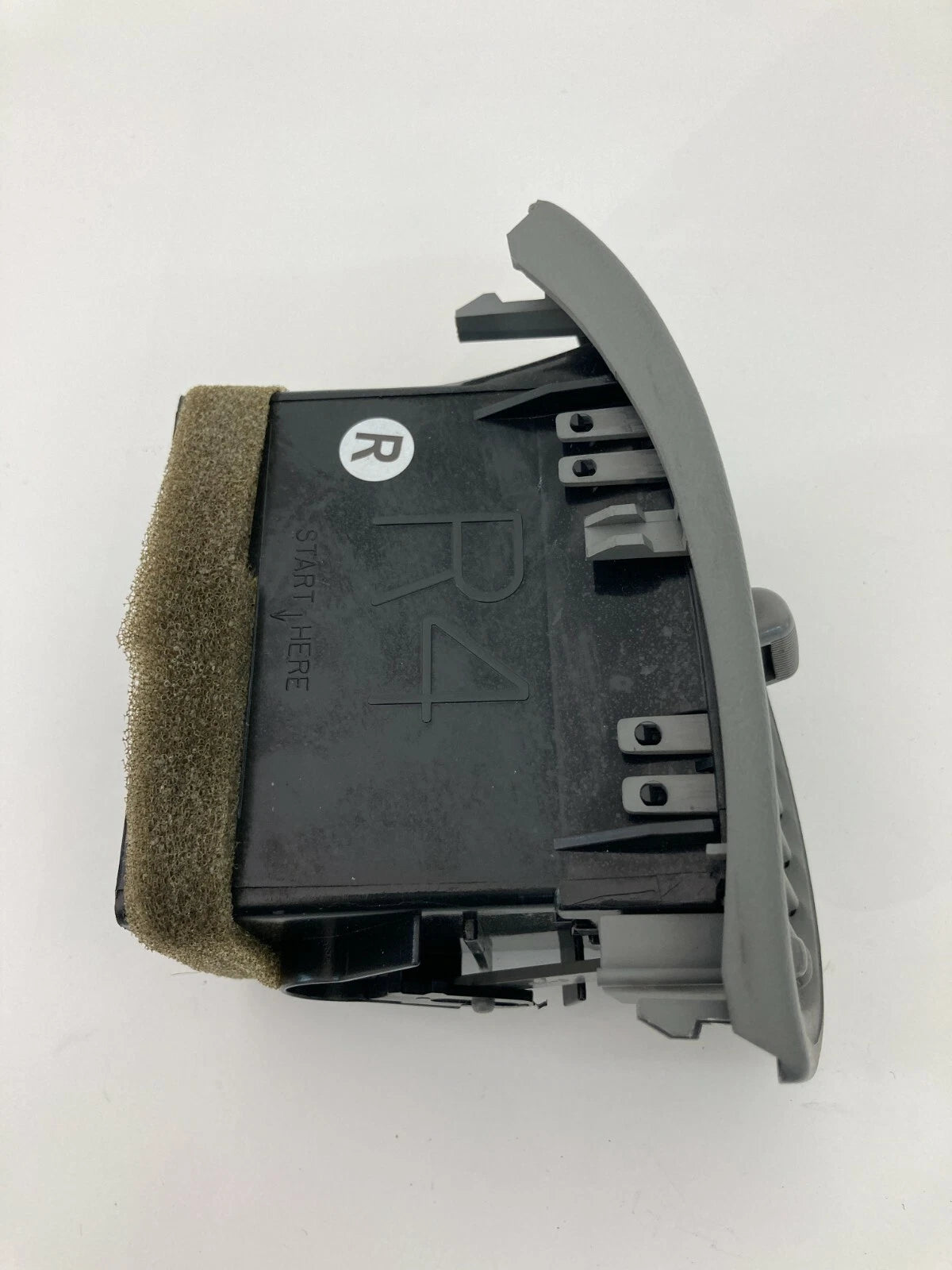 2003 FORD EXPLORER SPORT FRONT RIGHT PASSENGER DASH A/C AC AIR VENT OUTLET OEM