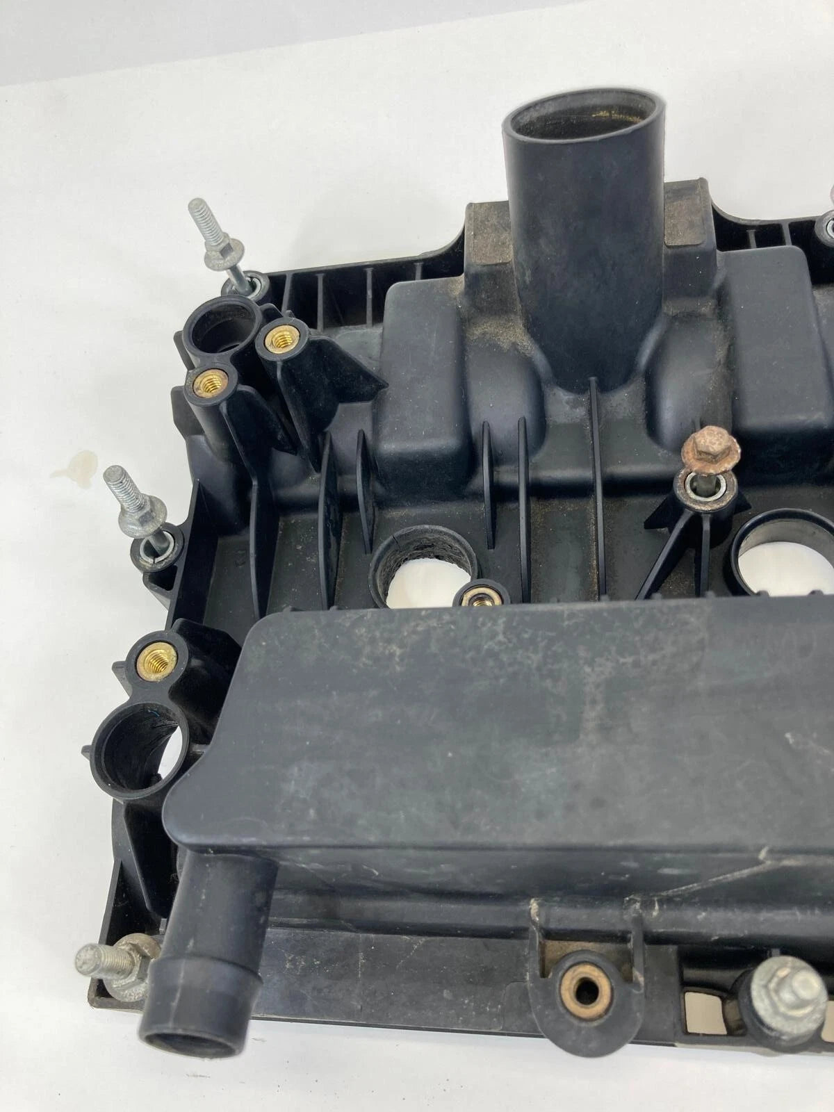 2015-2018 FORD EDGE 2.0L. 2.3L TOP ENGINE VALVE COVER CYLINDER HEAD GB5E-6K271