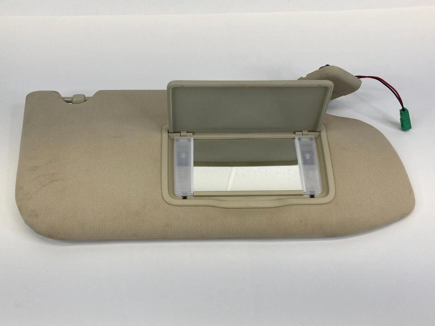 2013-2019 FORD TAURUS RIGHT SIDE SUNVISOR PASSENGER SUN VISOR ILLUMINATED BEIGE