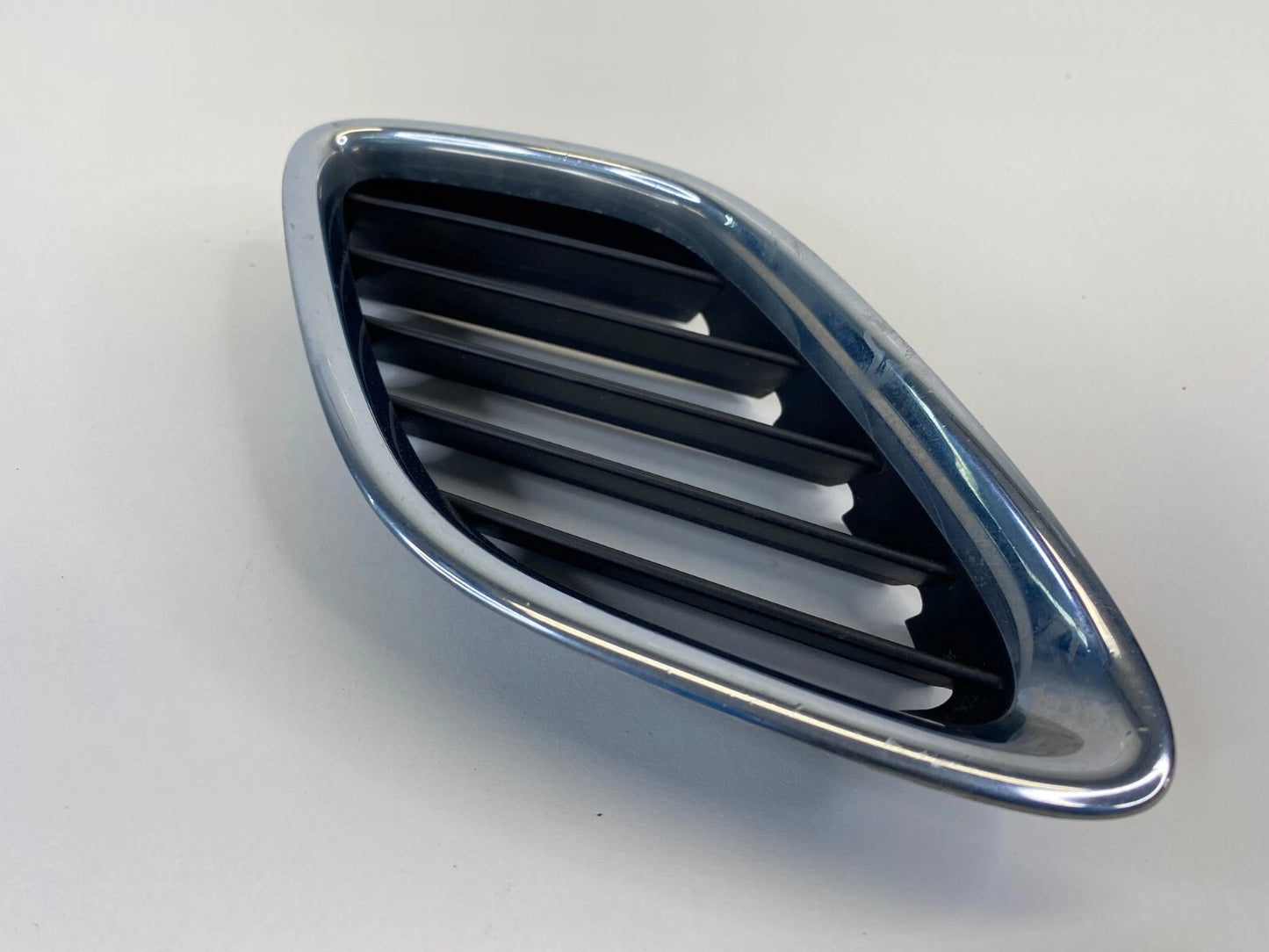 03-07 SAAB 9-3 CONVERTIBLE FRONT BUMPER RIGHT UPPER GRILLE INSERT 12787228 OEM