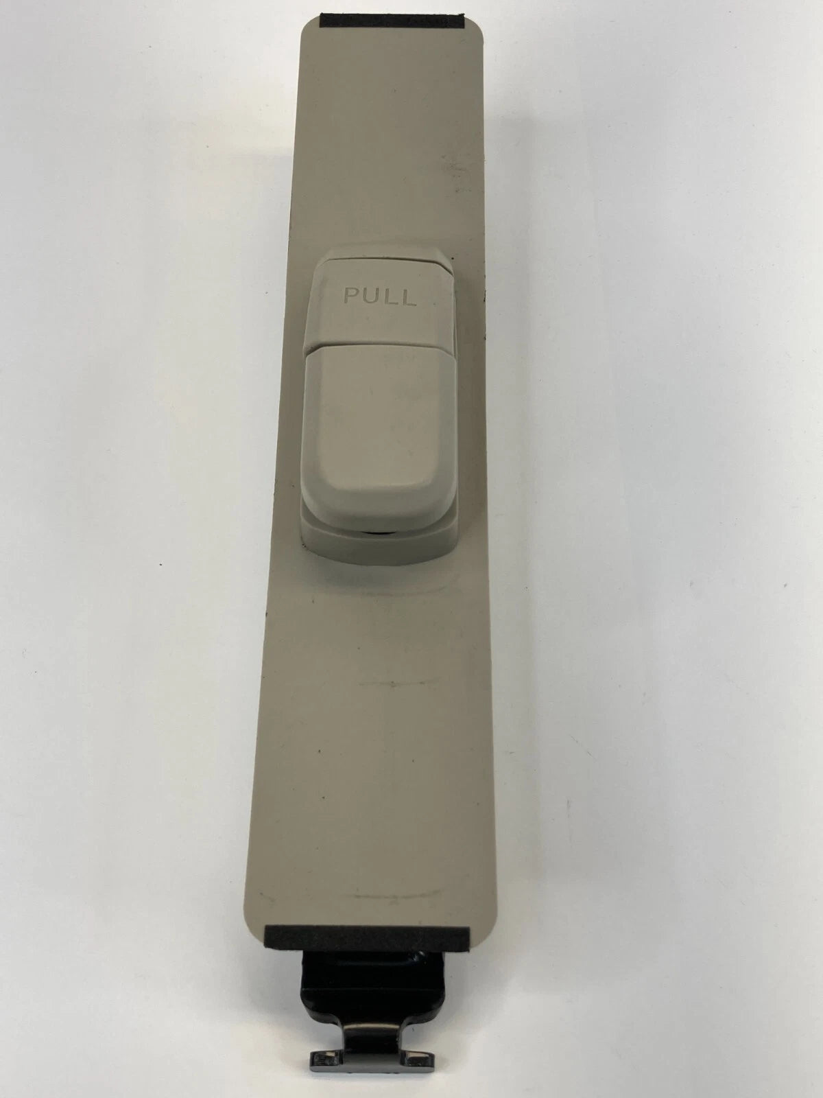 2007-2010 FORD EDGE FRONT RIGHT PASSENGER SEAT BELT HEIGHT ADJUSTER TRIM OEM