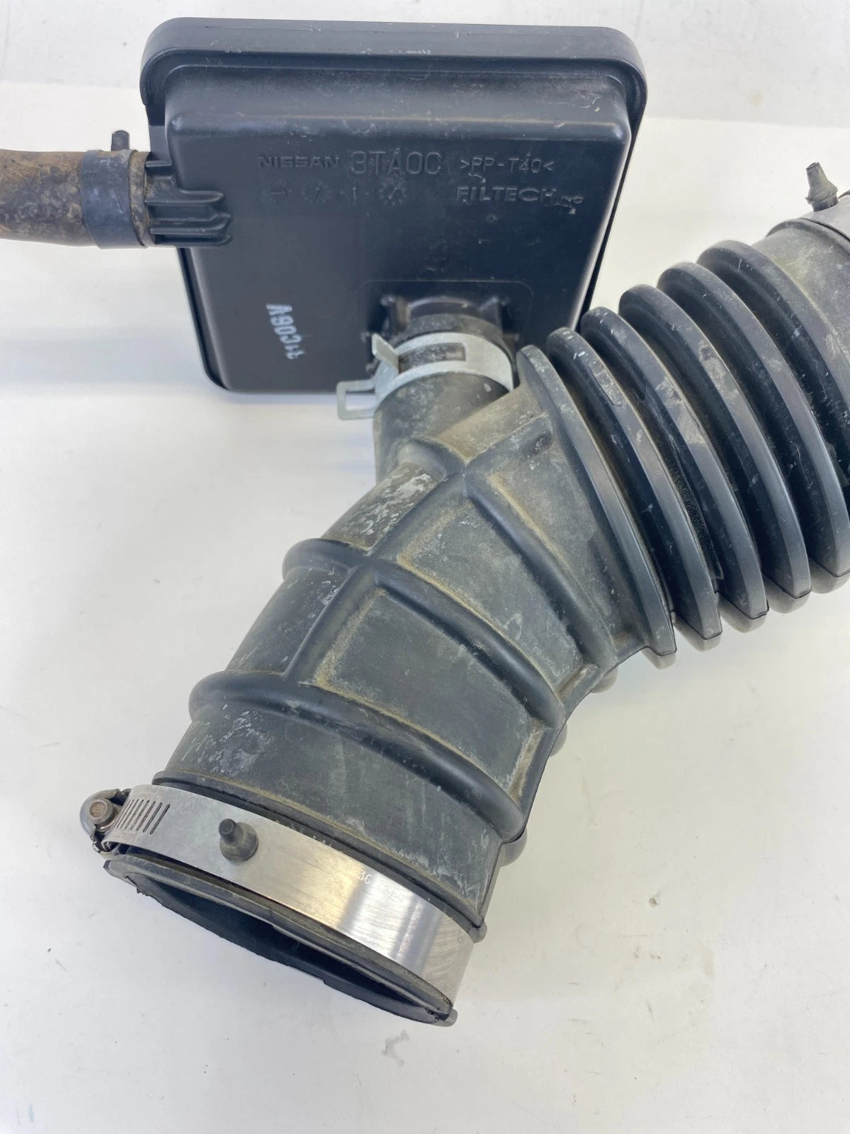 2013-2018 Nissan Altima 3.5L AT Air Intake Upper Hose Tube Pipe Duct Assy OEM