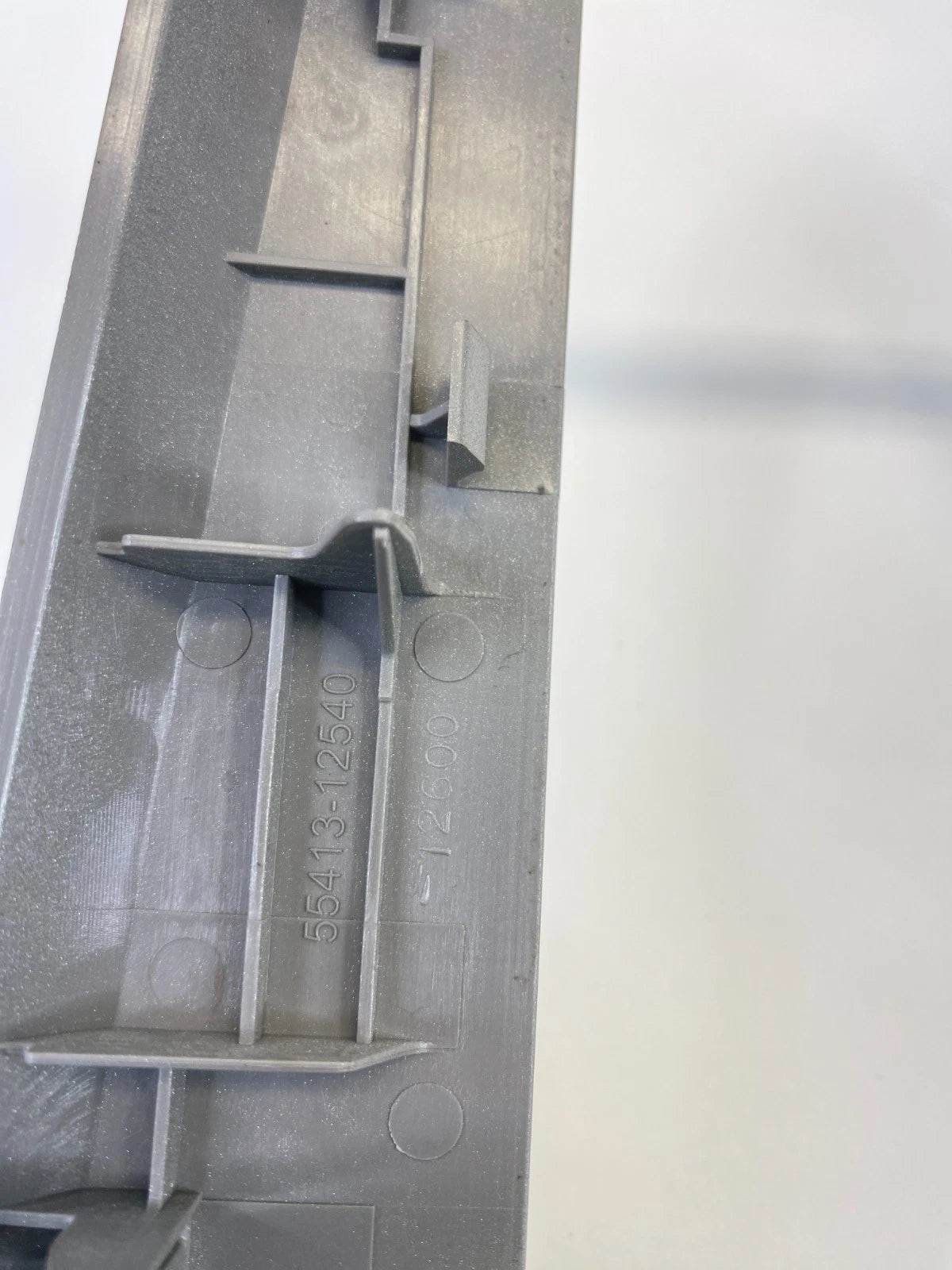 2008-2011 SCION XB CENTER CONSOLE AUTOMATIC SHIFTER BEZEL COVER TRIM 5541312540