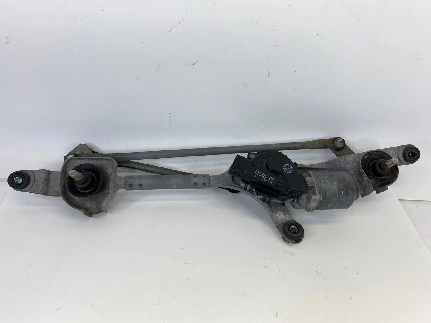 2011-2017 BUICK REGAL FRONT WIPER MOTOR TRANSMISSION LINKAGE ASSY 13227392 OEM