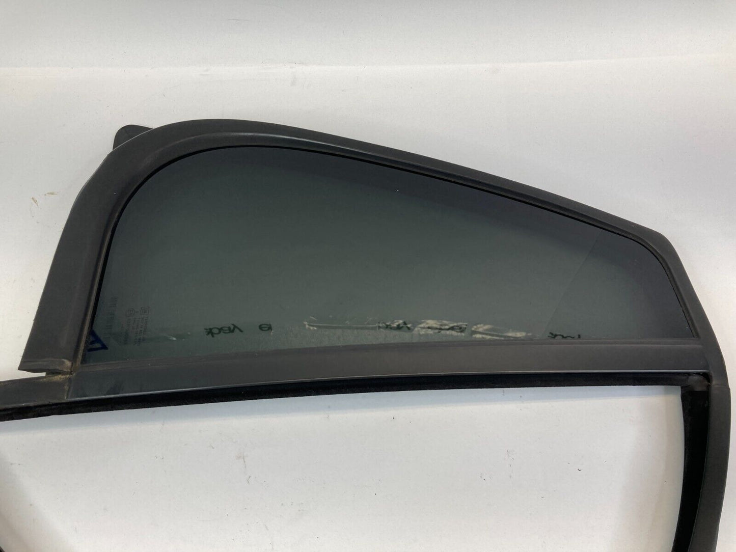 2005-2009 Saab 9-7X 97X Rear Right Passenger Vent Window Glass OEM