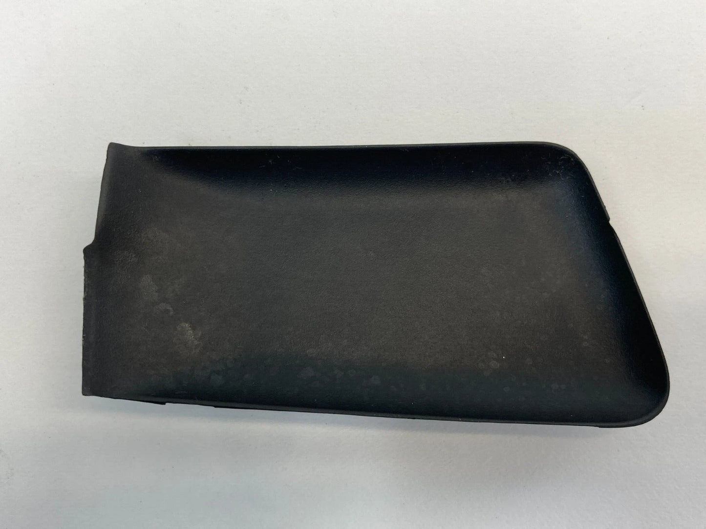 2011-2014 HYUNDAI SONATA REAR RIGHT DOOR INNER HANDLE SCREW CAP COVER 826293S000