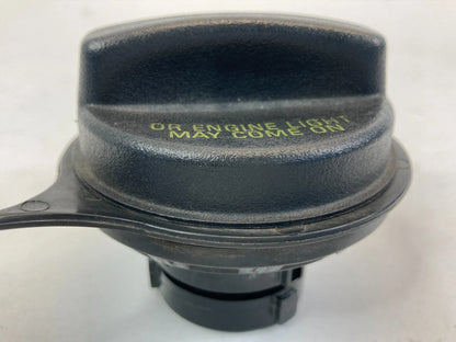 98-04 LINCOLN NAVIGATOR 97-04 FORD EXPEDITION FUEL FILLER TANK GAS LID COVER CAP