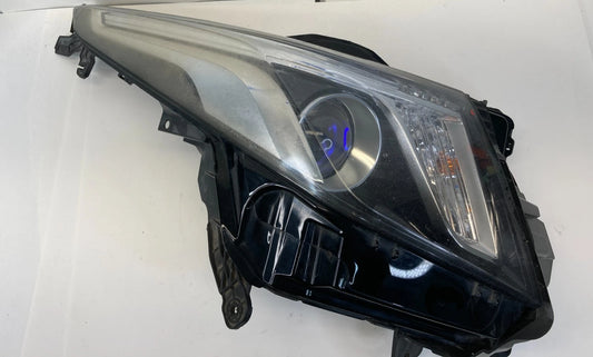 2013-2019 CADILLAC ATS FRONT LEFT DRIVER HEADLIGHT HEADLAMP HALOGEN 23180169