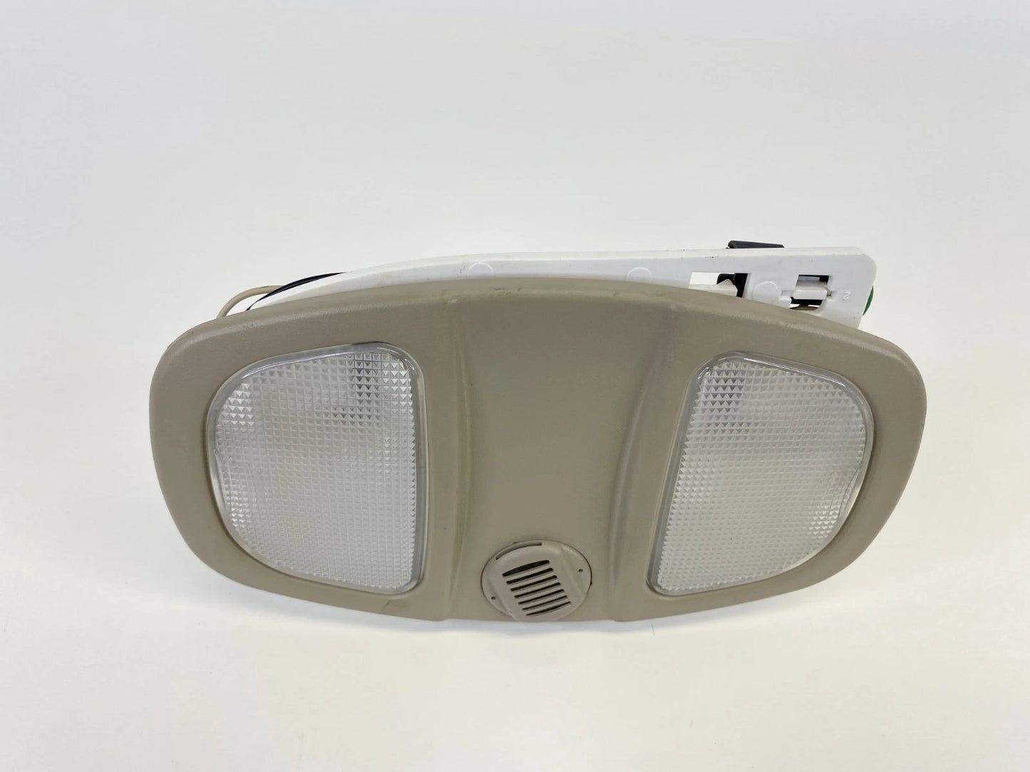 2002-2007 Saturn Vue Roof Overhead Console Dome Map Light OEM