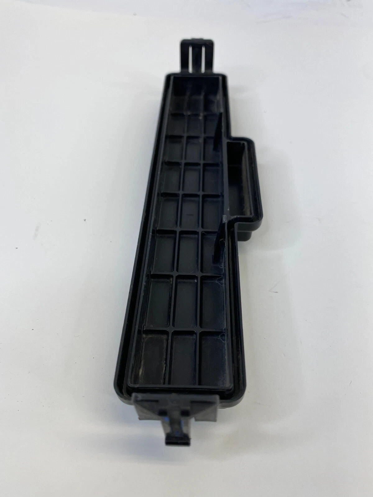 2008-2014 DODGE AVENGER 2.4L FWD AC AIR FILTER PLATE COVER PLASTIC BEZEL TRIM