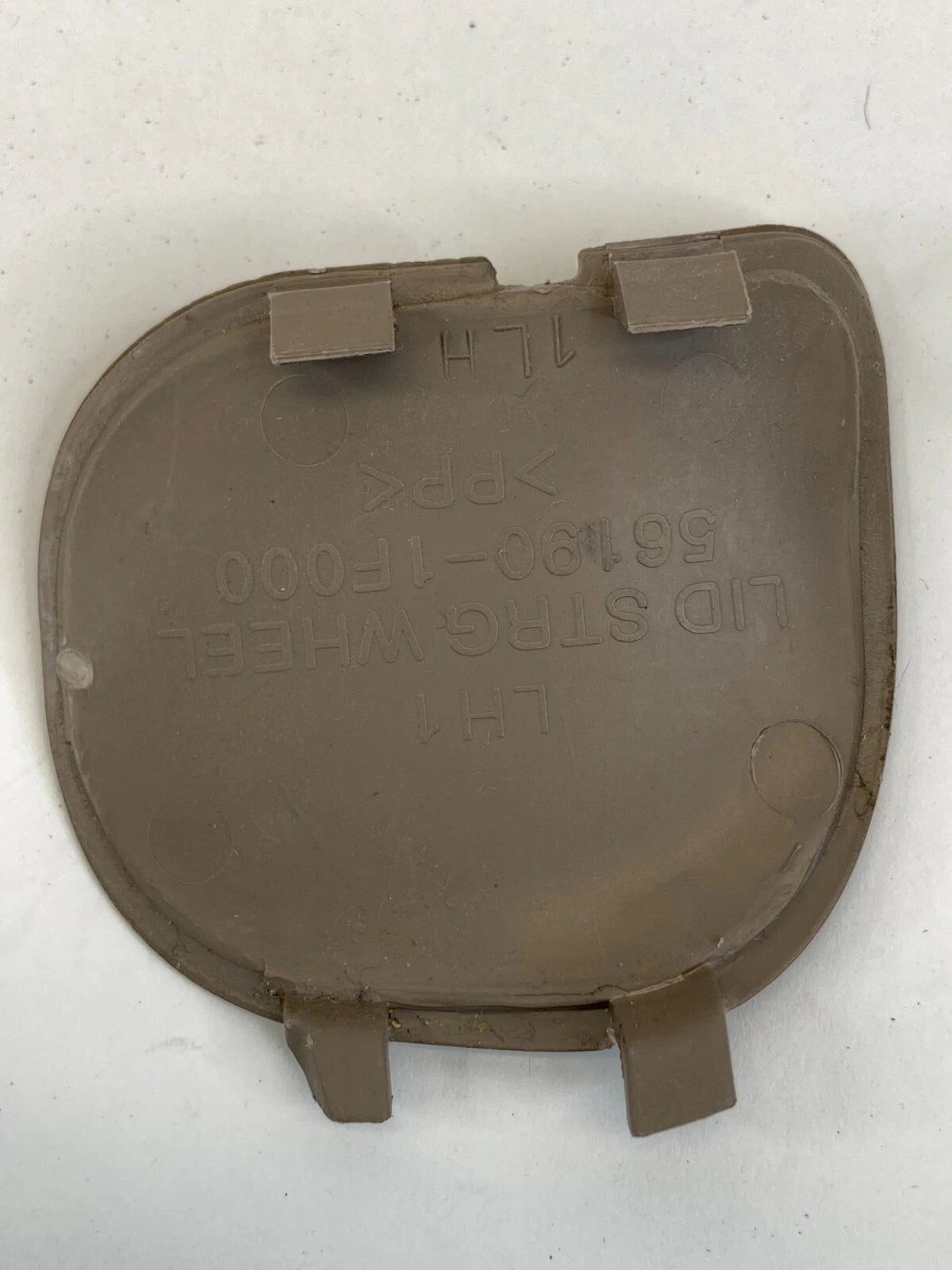 2005-2010 KIA SPORTAGE LOWER STEERING WHEEL COVER LID TRIM CAP 56190-1F000 OEM