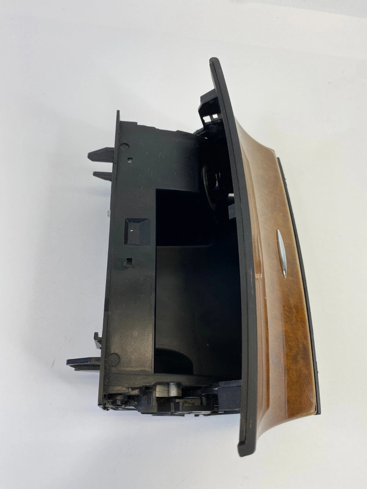 2003-2006 MERCEDES BENZ E500 CENTER DASH ASHTRAY ASH TRAY STORAGE A2118101330