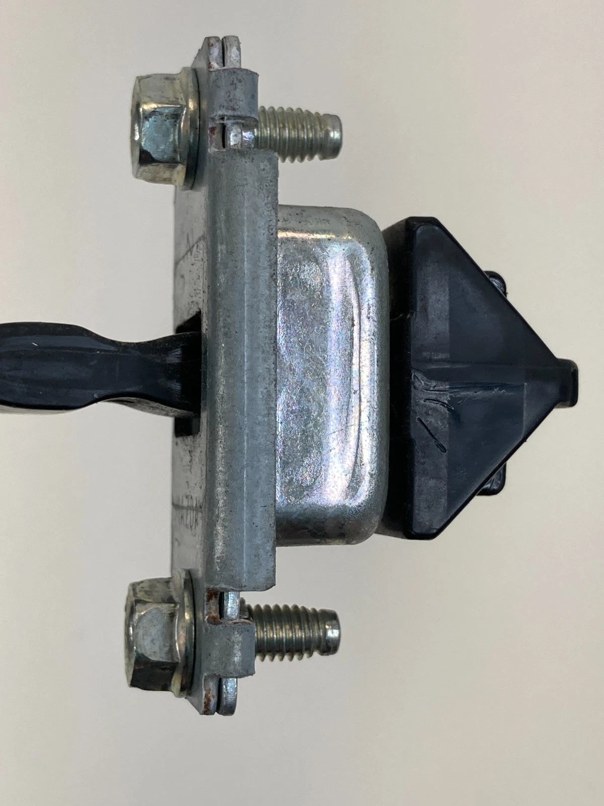 10 11 12 13 MAZDA 3 REAR RIGHT BACK SIDE DOOR CHECK HINGE CHECKER STOPPER OEM