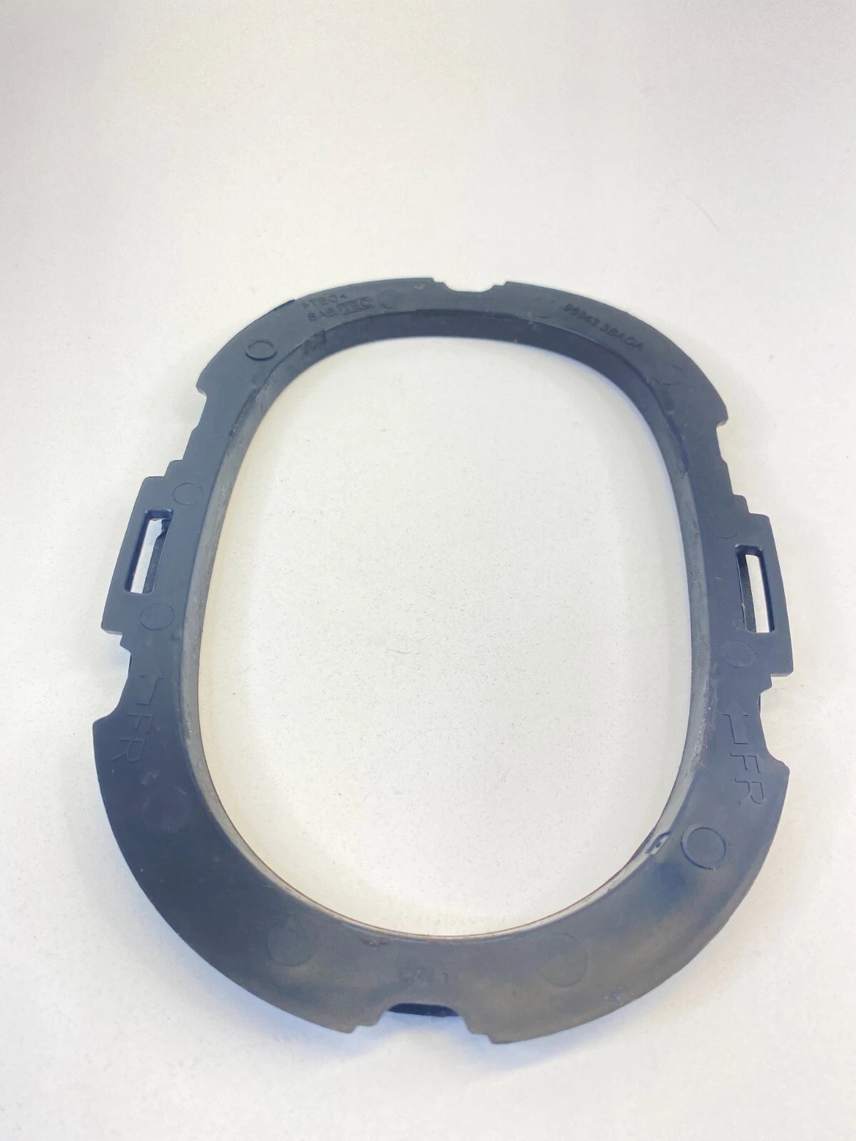 2007-2012 NISSAN VERSA CENTER CONSOLE SHIFTER SURROUND BEZEL TRIM 96943-3BA0A