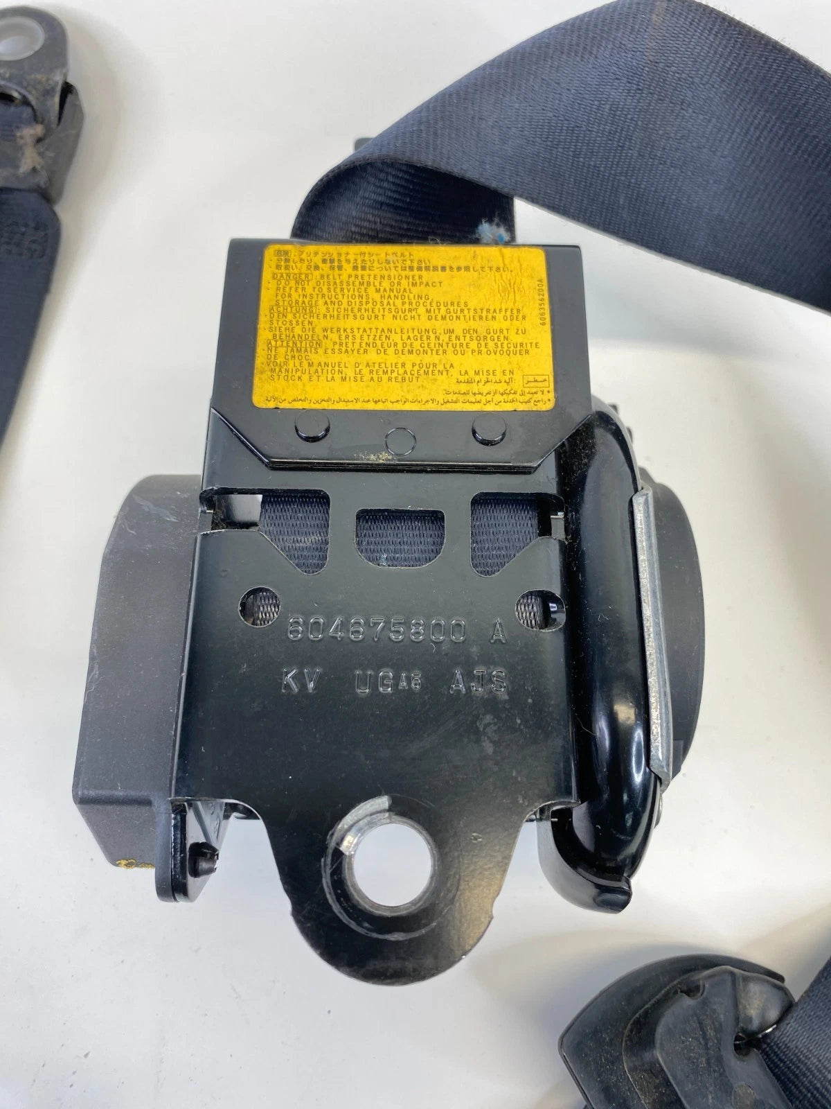 2011 2012 Mitsubishi Outlander Sport Front Right Seat Belt Retractor 6205792 OEM