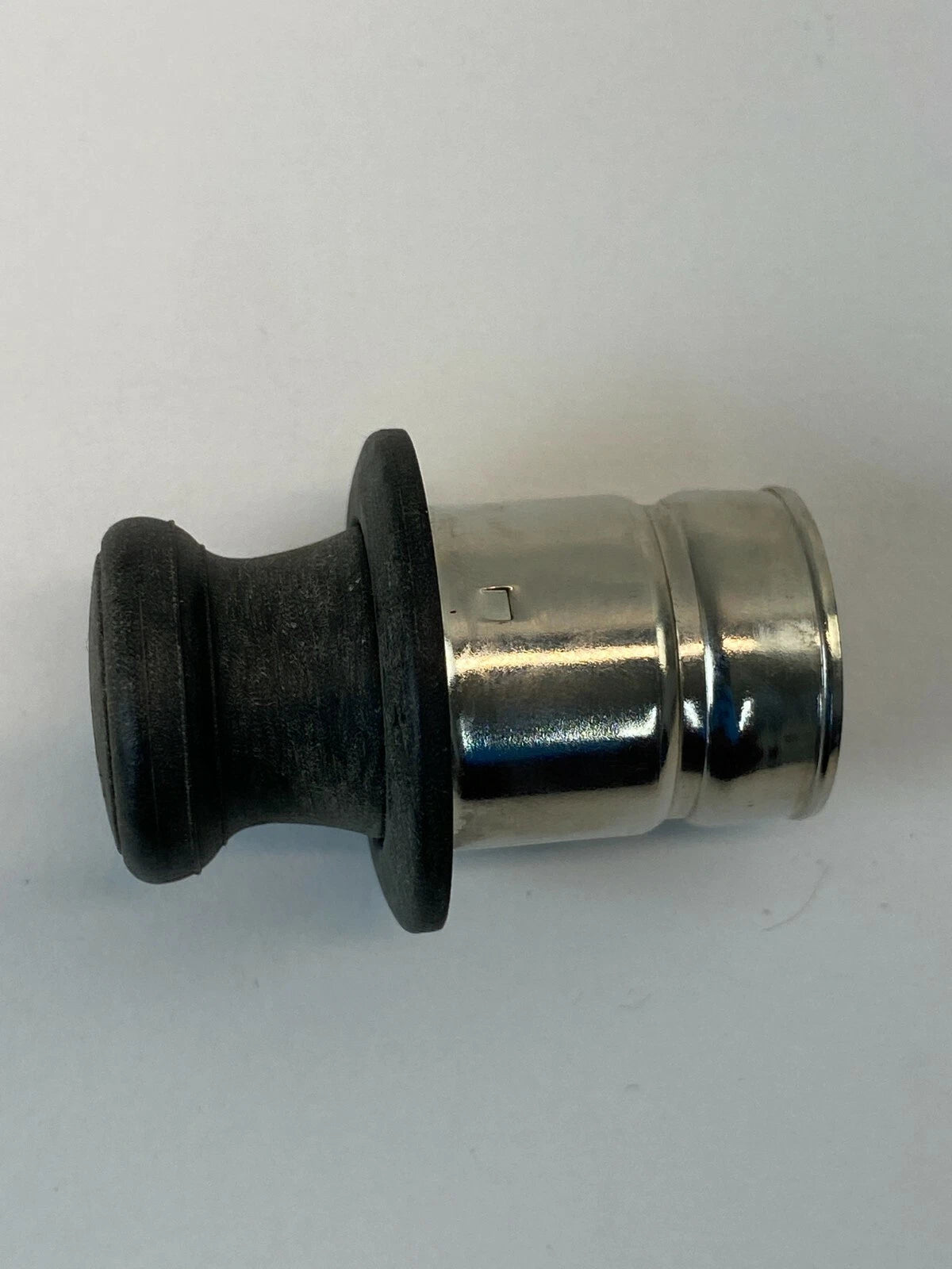 2007 HYUNDAI ACCENT HATCHBACK CENTER CONSOLE CIGARETTE LIGHTER SOCKET KNOB OEM