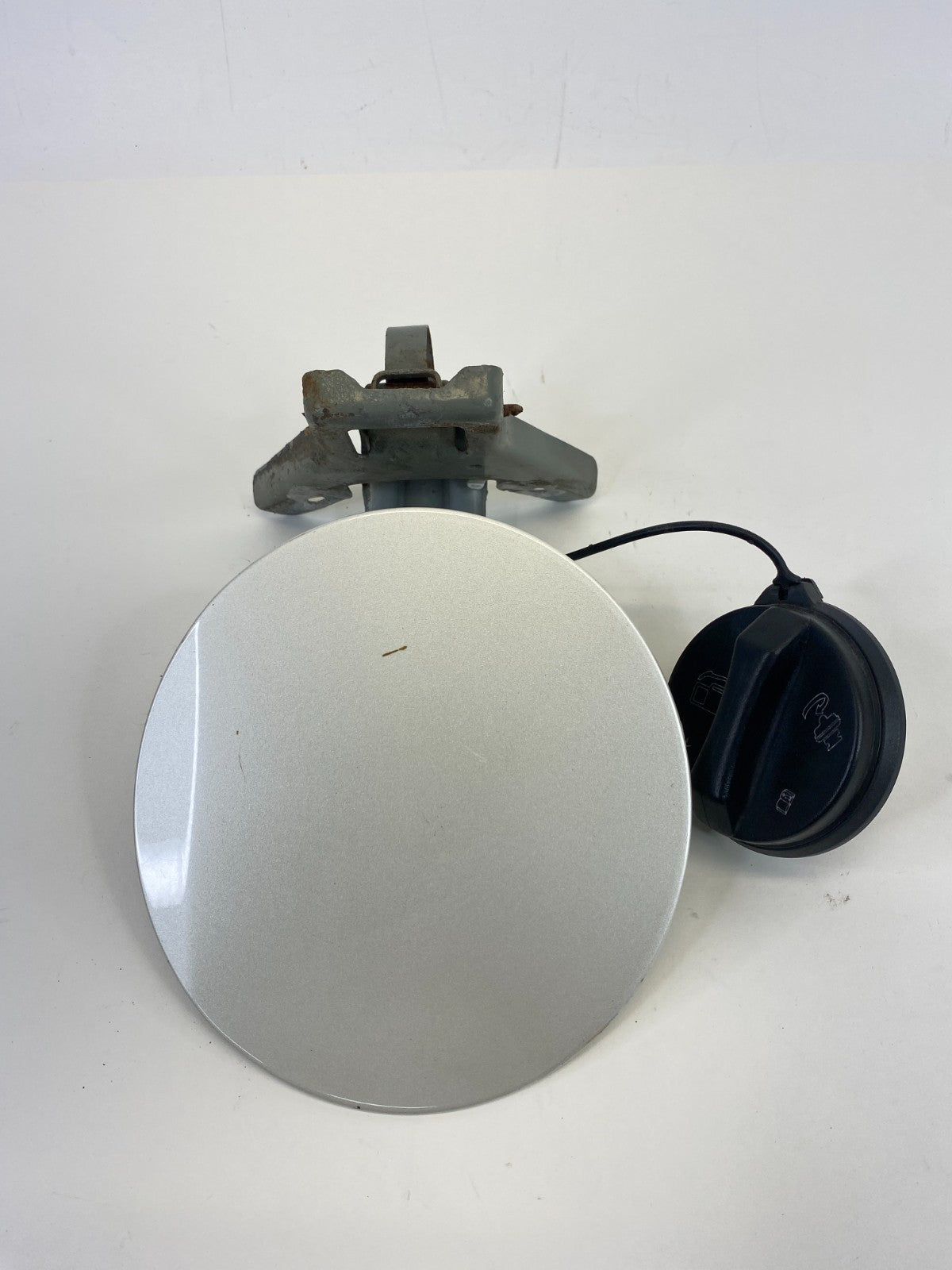 2004-2009 Cadillac SRX Fuel Tank Fill Door Gas Cover W/ Cap OEM