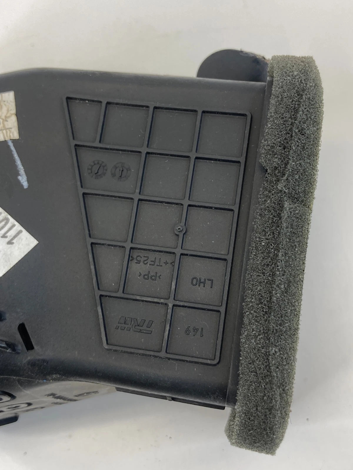2011-2013 DODGE DURANGO DASH LEFT SIDE HEATER AIR VENT OUTLET GRILLE 00006043-01