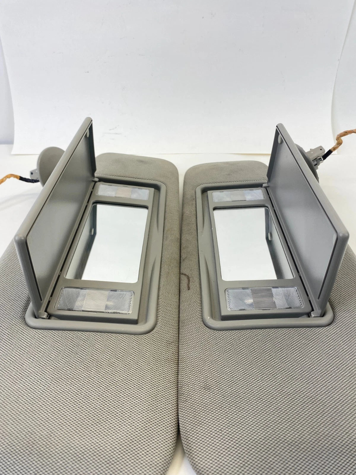 2013-2019 CADILLAC ATS 14-19 CTS SEDAN RIGHT LEFT SUNVISOR SUN VISOR SET OEM