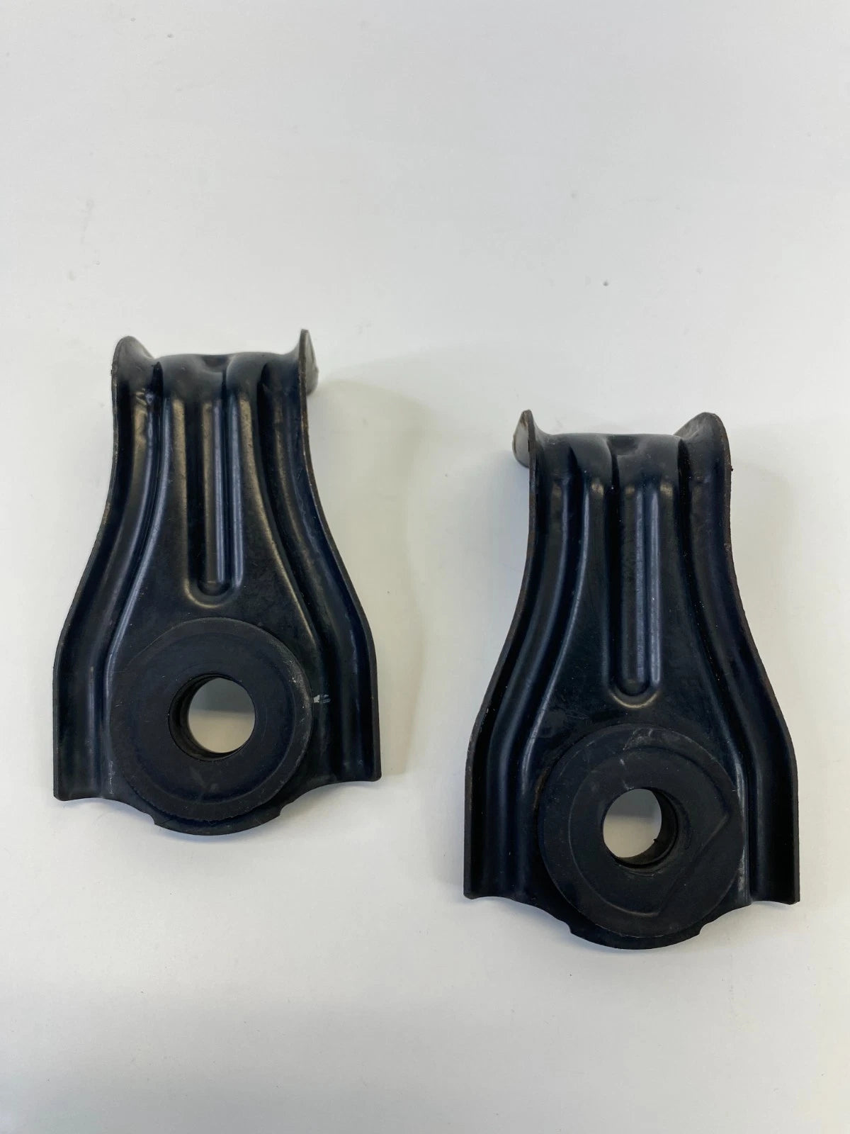 2007-2009 HONDA FIT UPPER RADIATOR MOUNT SUPPORT BRACKET PAIR SET OEM