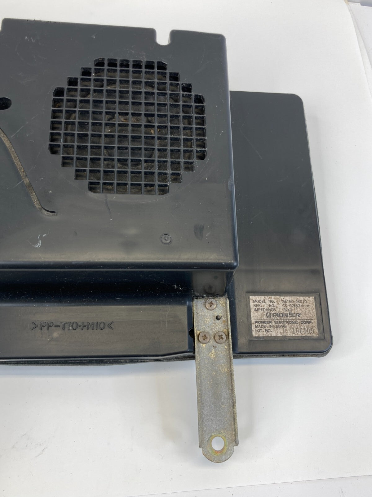 99-03 Lexus RX300 Speaker Box Subwoofer Sub Woofer Assembly 86150-48010 OEM