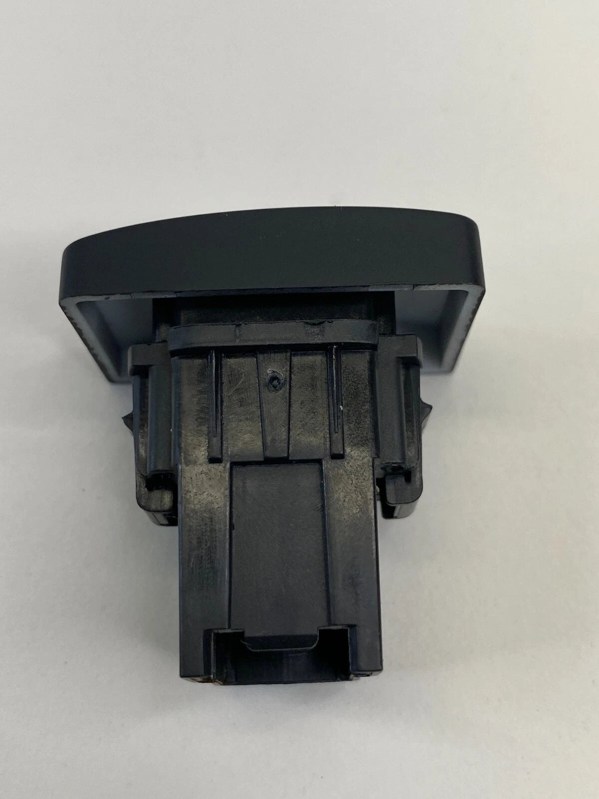2010-2012 FORD FUSION TRUNK LID OPEN RELEASE CONTROL SWITCH 9E5T-19B514ABW OEM