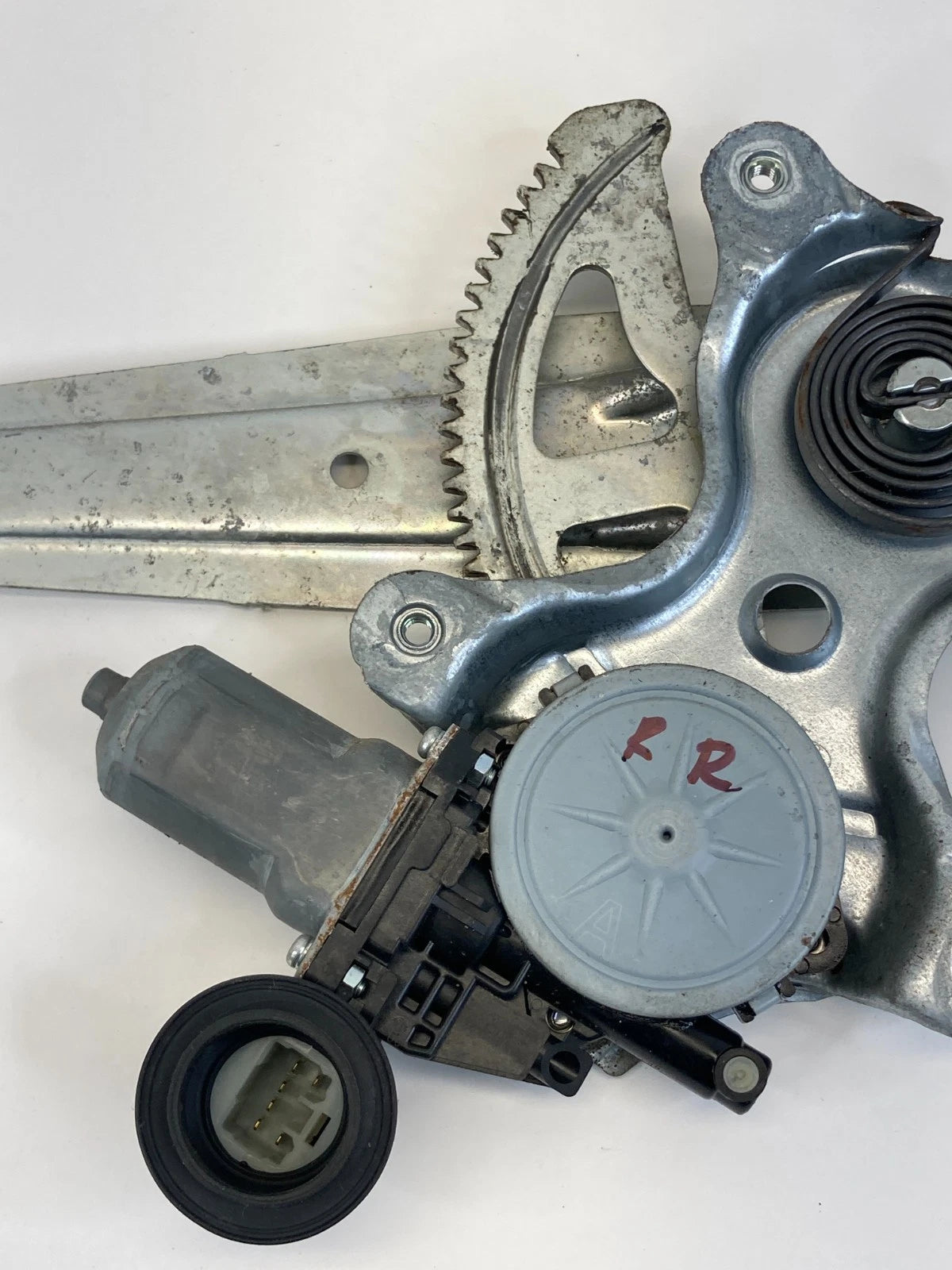 2007-2009 LEXUS RX350 REAR RIGHT DOOR WINDOW REGULATOR MOTOR 85710-0E010 OEM