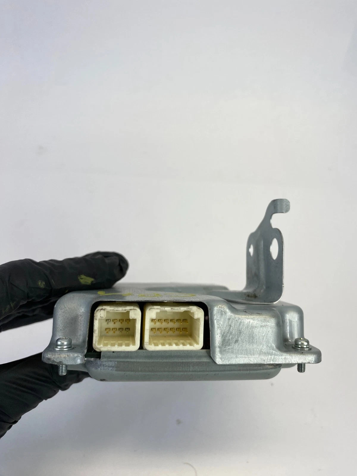 10-15 TOYOTA PRIUS HYBRID BATTERY VOLTAGE SENSOR CONTROL MODULE OEM 89892-47080
