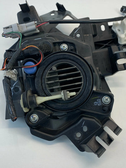 2016 2017 MAZDA6 MAZDA 6 SEDAN RIGHT PASSENGER SIDE FOG LIGHT LAMP W BRACKET OEM