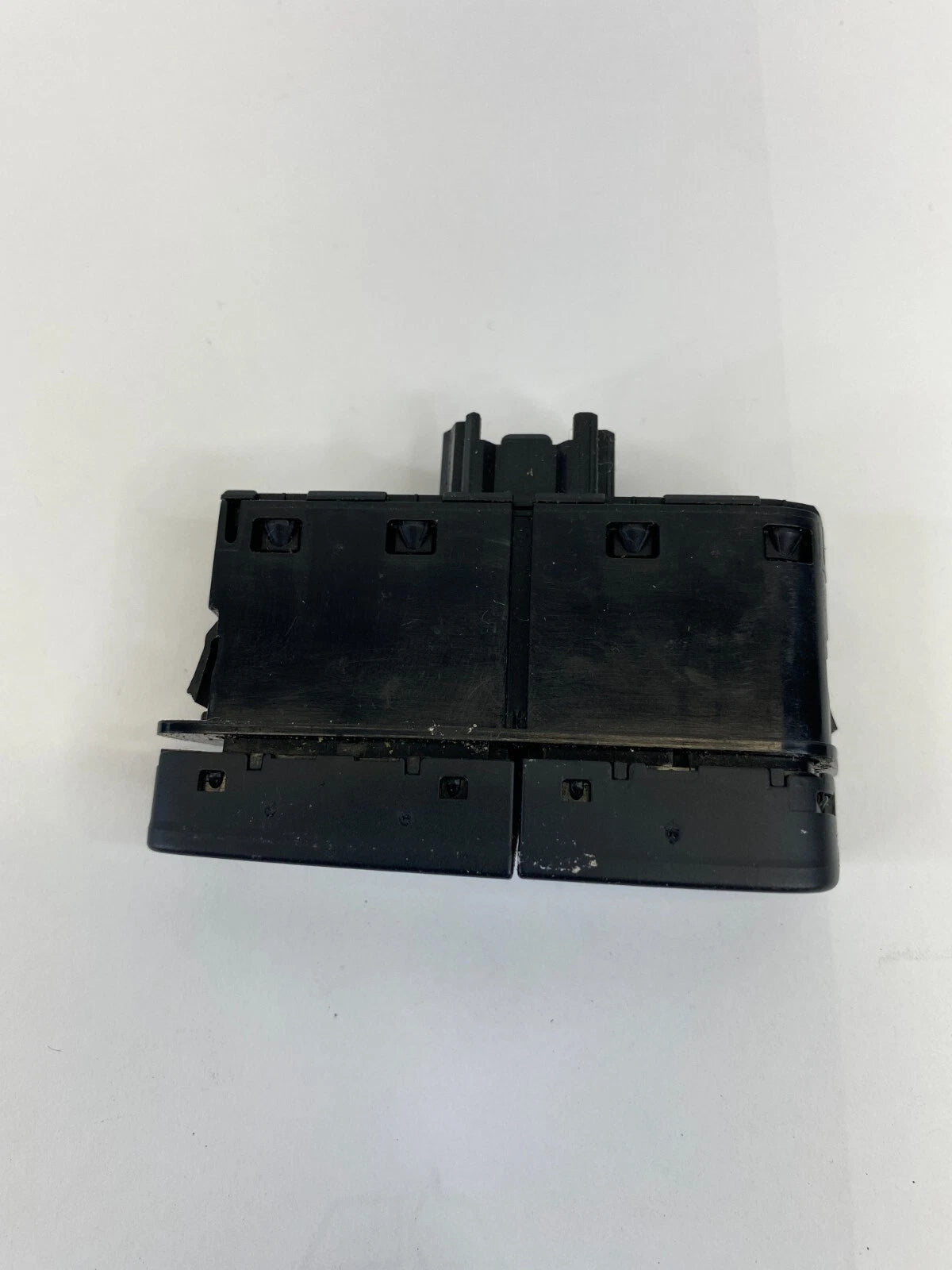 2013-2016 FORD ESCAPE REAR DEFROSTER CONTROL SWITCH BUTTON CM5T-14B418-AB OEM
