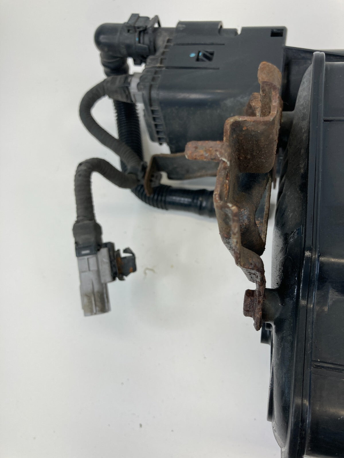 2010-2015 Toyota Prius 1.8L L4 HYBRID Fuel Vapor Charcoal Canister 77740-47060