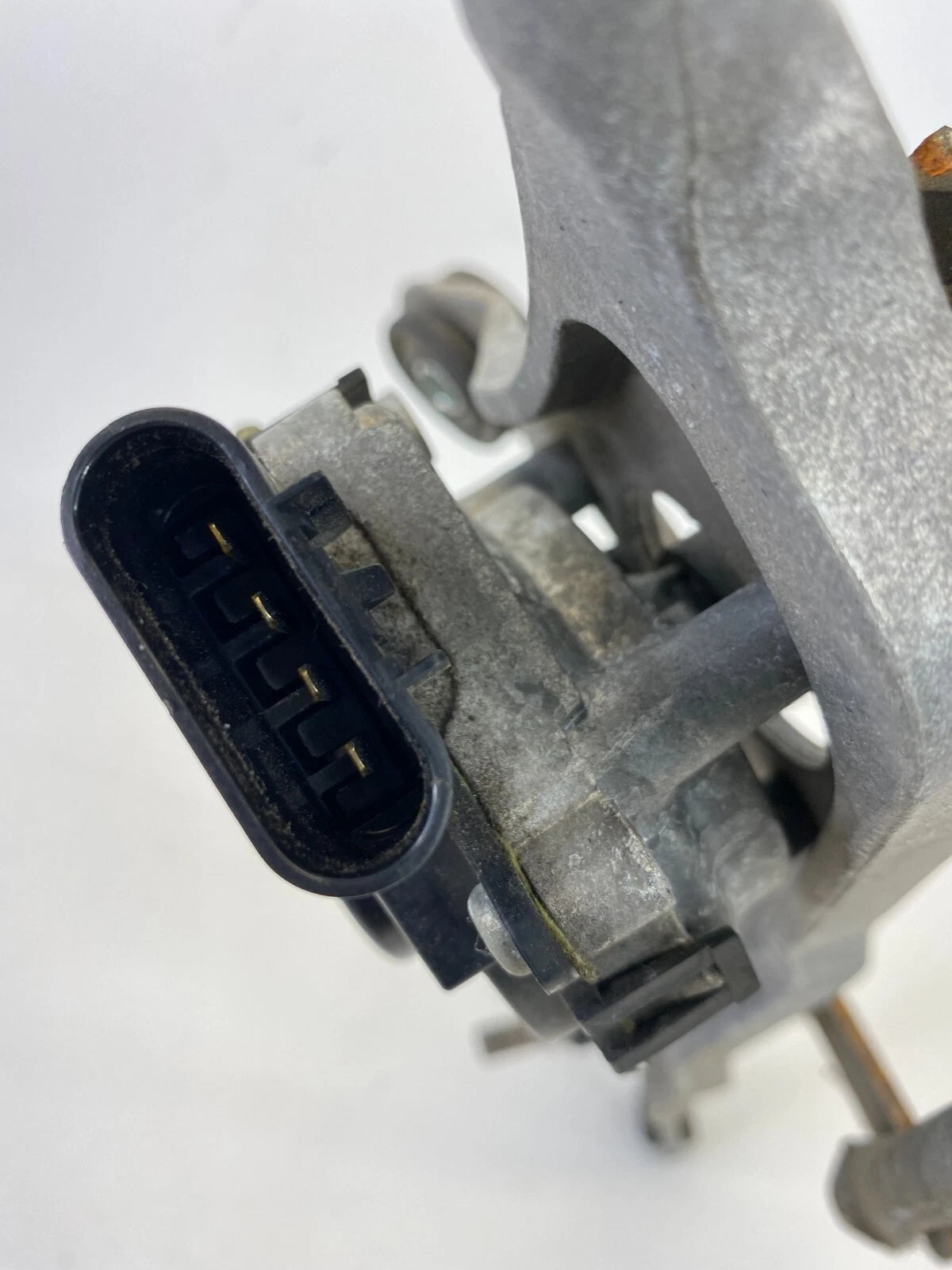 2011-2017 BUICK REGAL FRONT WIPER MOTOR TRANSMISSION LINKAGE ASSY 13227392 OEM