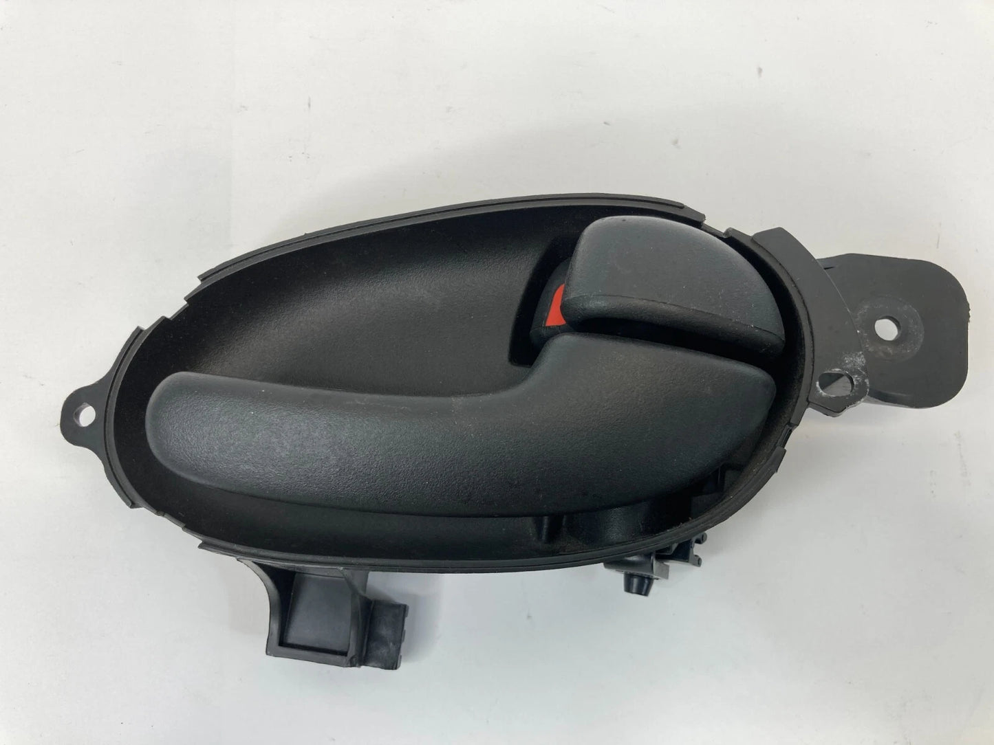 02-09 CHEVY CHEVROLET TRAILBLAZER FRONT RIGHT SIDE INTERIOR DOOR HANDLE 107602