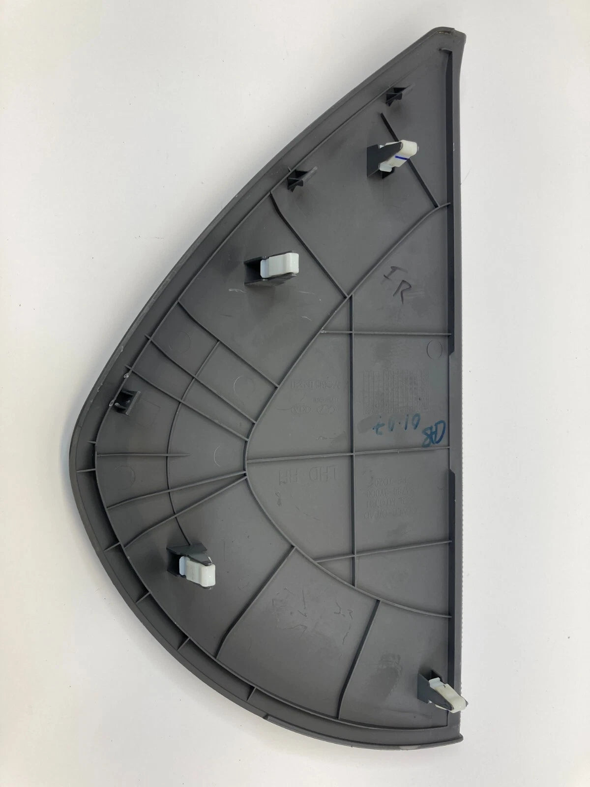 2011-2016 HYUNDAI ELANTRA RIGHT PASSENGER DASH END CAP COVER TRIM 84786-3Y000