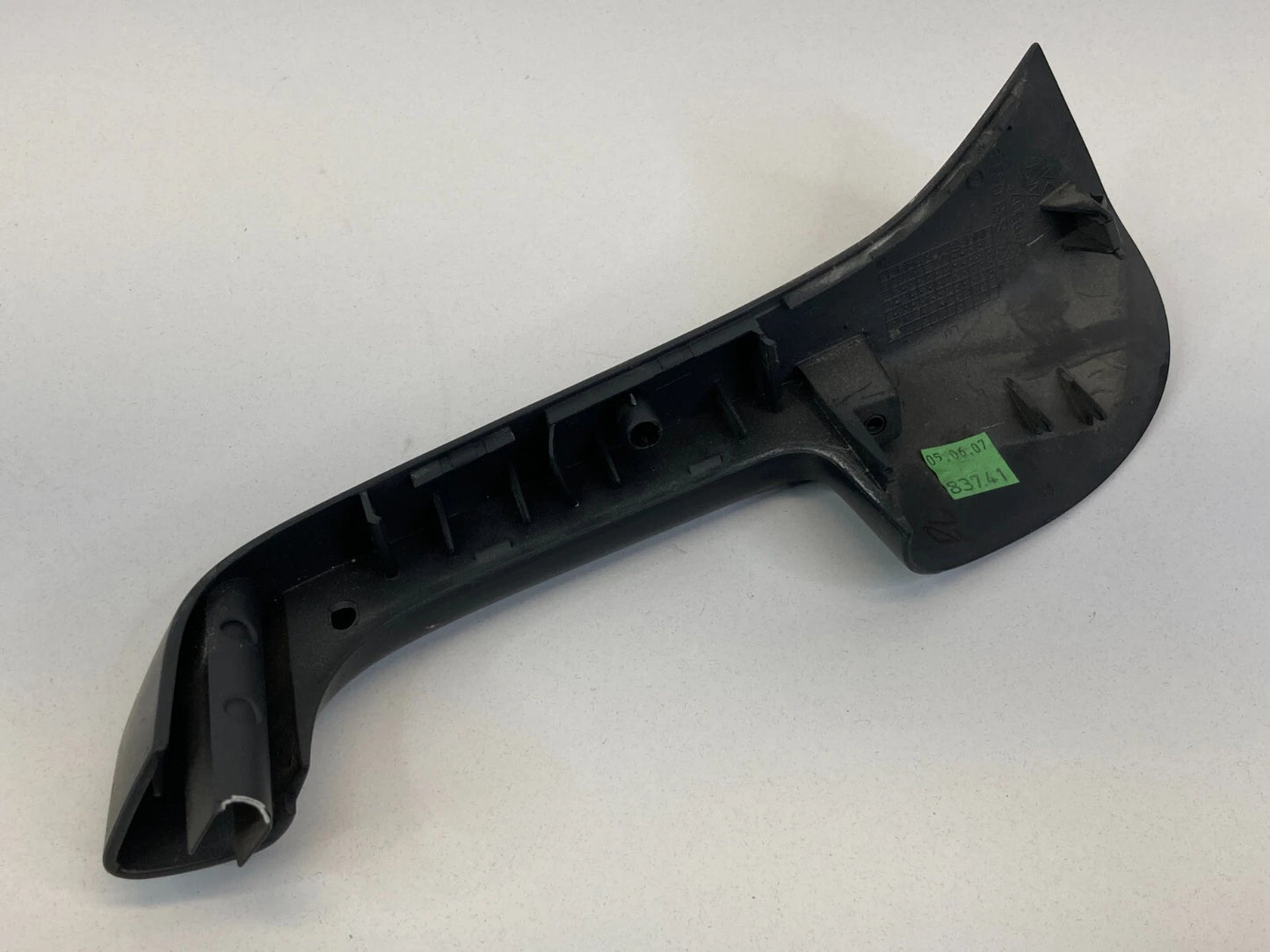 2010-2014 VW VOLKSWAGEN JETTA REAR LEFT DOOR PANEL PULL HANDLE TRIM 1K4-868-055B