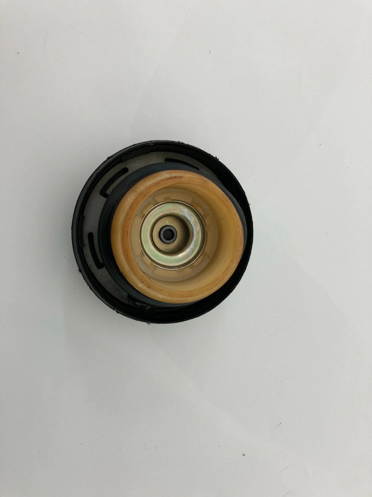 1989-2001 TOYOTA CAMRY SEDAN FUEL FILLER TANK CAP ASSEMBLY OEM