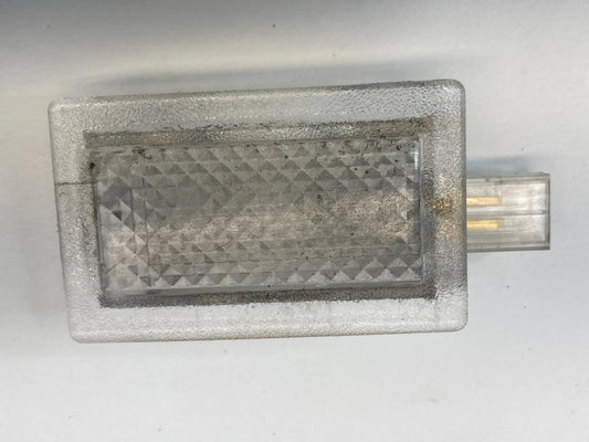 2005-2021 CHRYSLER 300 FRONT LEFT SIDE DOOR LIGHT COURTESY LAMP 04608528AC OEM