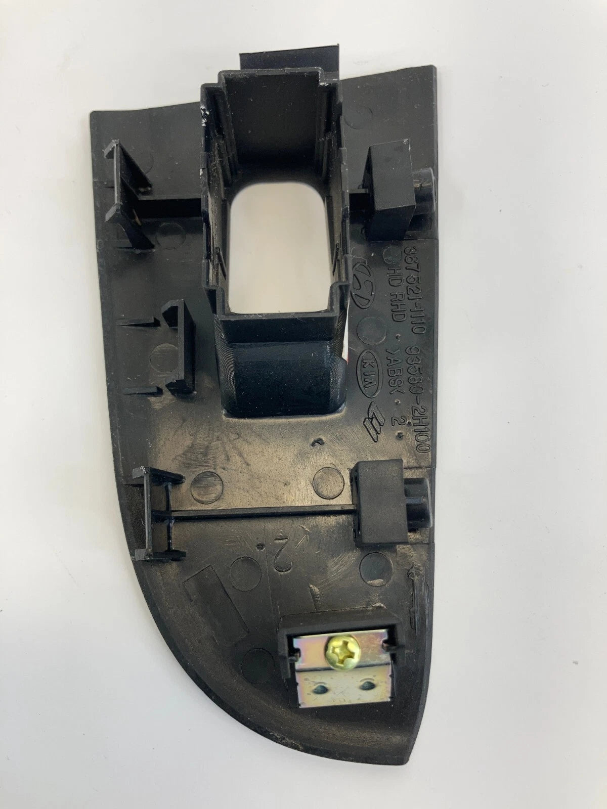 07-10 HYUNDAI ELANTRA REAR RIGHT BACK SIDE DOOR WINDOW SWITCH BEZEL 93580-2H100