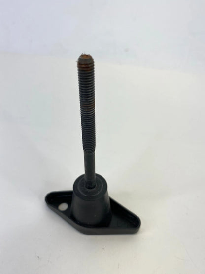 2002-2007 SATURN VUE SPARE TIRE JACK HOLDER RETAINER HOLD DOWN BOLT SCREW OEM