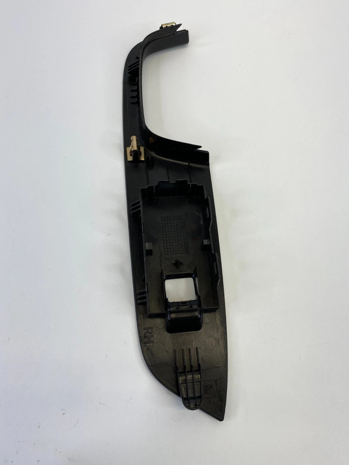 2010-2017 CHEVROLET EQUINOX FRONT RIGHT SIDE WINDOW SWITCH TRIM BEZEL 25946839