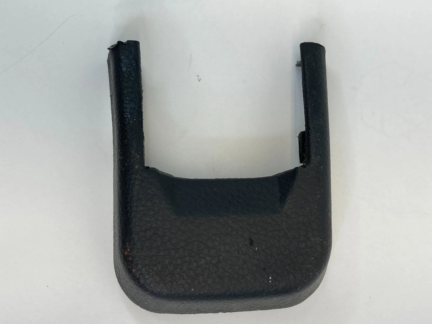 07-12 NISSAN ALTIMA SEDAN FRONT LEFT SEAT TRACK END COVER CAP TRIM BEZEL 1192427