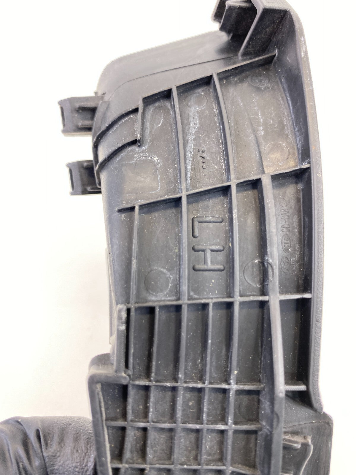 2013-2016 Hyundai Elantra GT Front Left Windshield Cowl Panel Cover Top Trim OEM