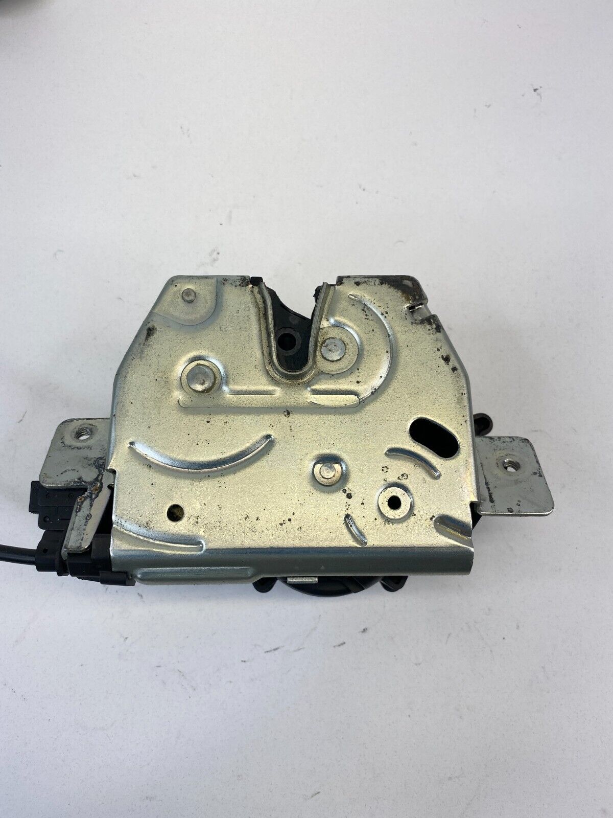 2006-2012 Mercedes-Benz R 350 Rear Tailgate Trunk Lift Door Hatch Lock Actuator