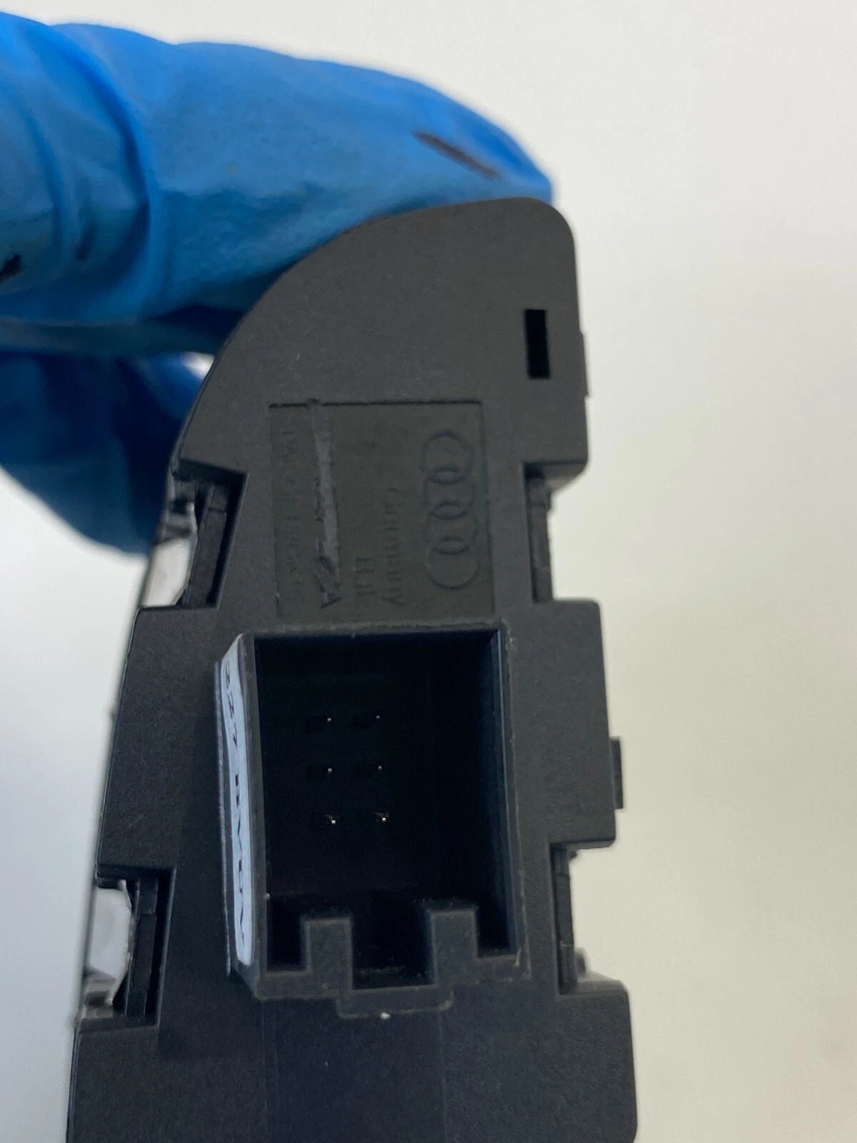 2007-2011 AUDI A6 QUATTRO GLOVE BOX LIGHT & LCD DISPLAY SWITCH BUTTON OEM