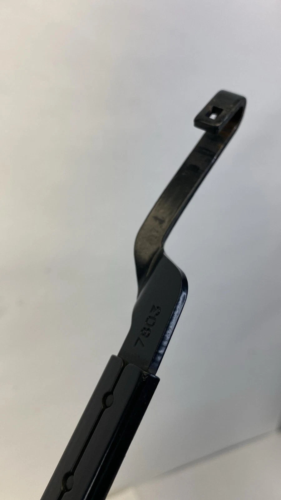 2010-2015 TOYOTA PRIUS FRONT LEFT & RIGHT WINDSHIELD WIPER ARM SET OF 2 OEM