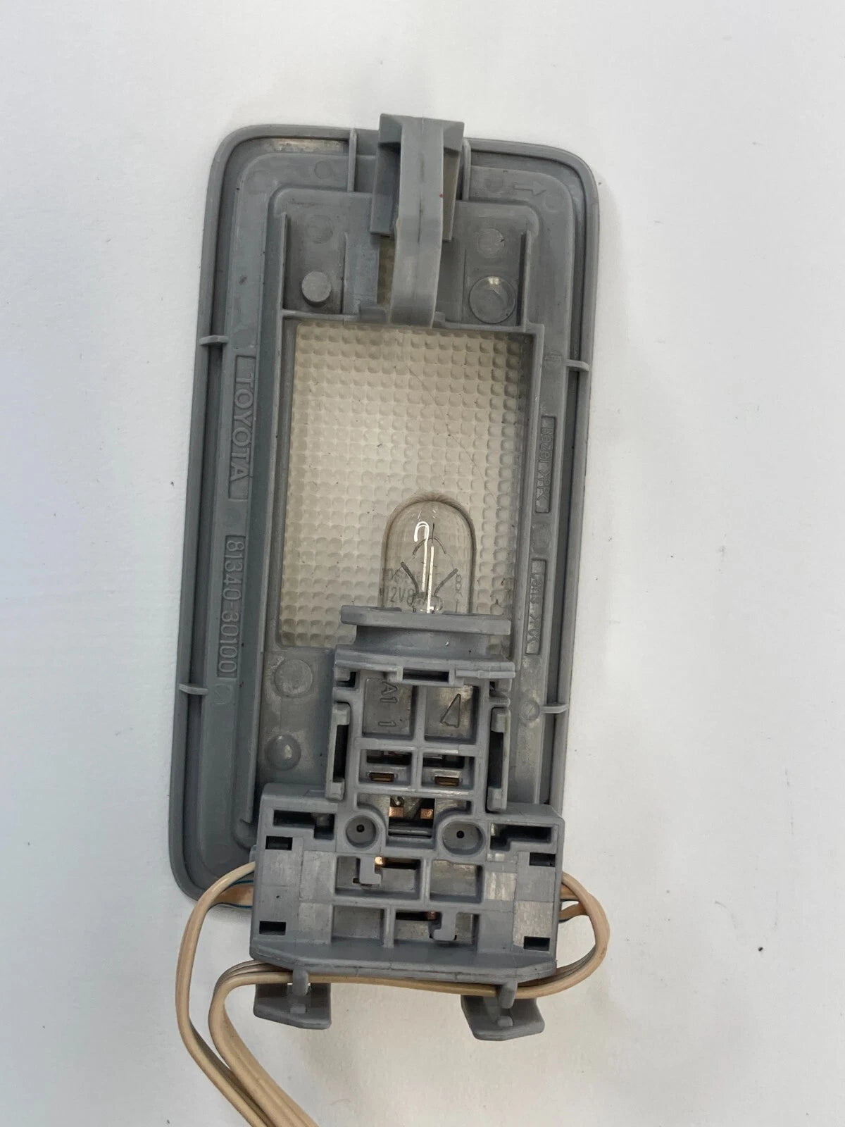 2007-2014 TOYOTA CAMRY FRONT LEFT OR RIGHT ROOF SUN VISOR VANITY LIGHT LAMP