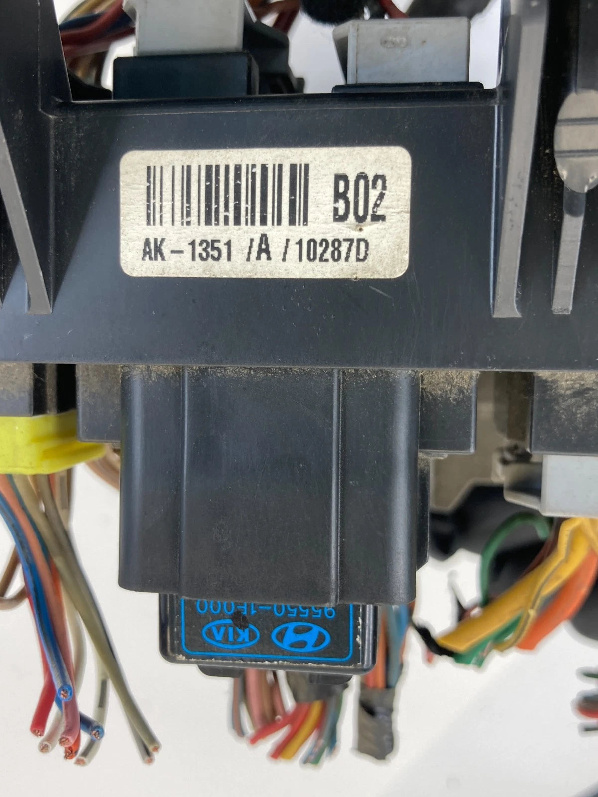 2006-2011 06-11 HYUNDAI ACCENT DASH CABIN FUSE BOX RELAY JUNCTION 919501G040 OEM