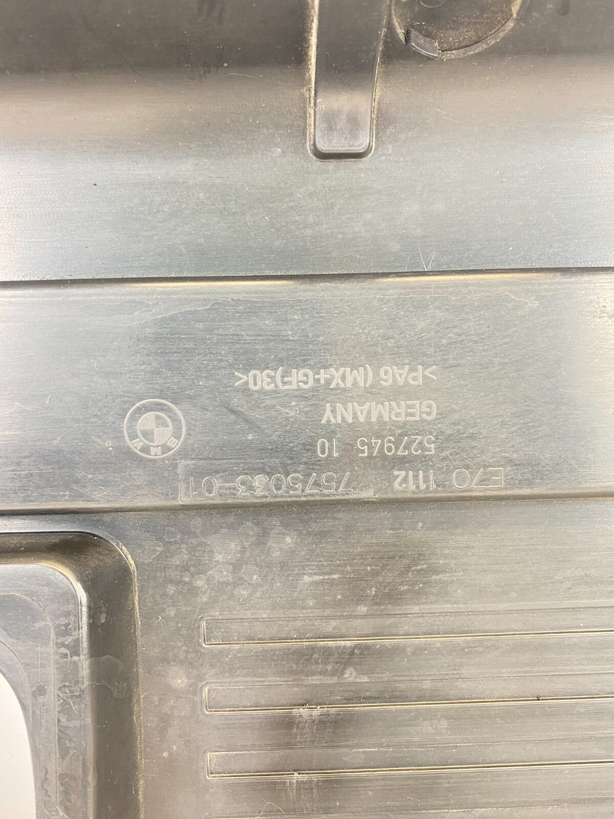 09-13 BMW 328i xDrive 3.0L L6 Engine Cover Ignition Coil Top Lid 11-12-7-575-031